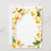 Elegante krans van delicate gele bloemen bruiloft kaart (Achterkant)