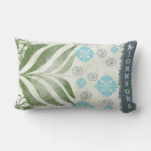 Elegante kussen met familienaam en bladaccent (Achterkant)