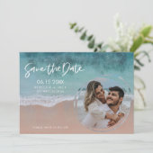Elegante Kuststrand Bruiloft Save the Date (Staand voorkant)