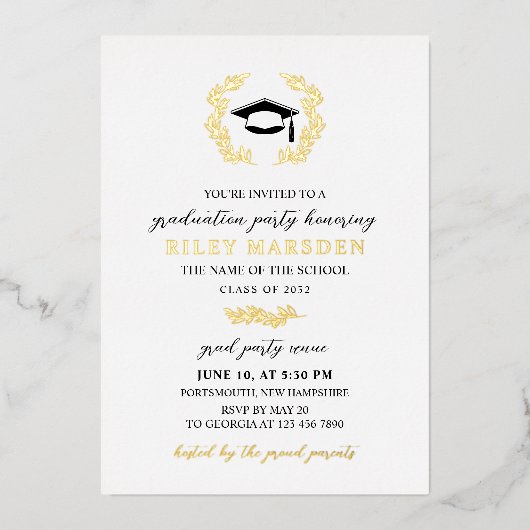 Elegante Laurel Krans Afstuderen Party Goud Folie Uitnodiging (Voorkant)
