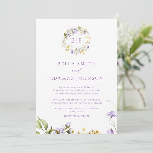 Elegante Lavendel & Gele Bloemen Monogram Bruiloft Kaart (Staand voorkant)