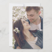 Elegante Lavendel Lente Wildflower Foto Bruiloft Kaart (Achterkant)