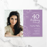 Elegante Lavendel Paarse Bloemen Foto 40e Verjaard Kaart<br><div class="desc">Lavendel paarse bloemrijke 40e verjaardagsfeestuitnodiging met je foto op de voorkant van de kaart. Elegant modern ontwerp met botanische overzichtstekeningen,  accenten en typografie script lettertype. Eenvoudige trendy uitnodigingskaart perfect voor een stijlvol vrouwen dagfeest. Kan worden aangepast aan elke leeftijd. Gedrukte Zazzle-uitnodigingen of direct download digitale afdrukbare sjabloon.</div>