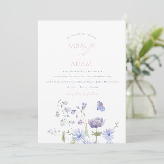 Elegante Lavendel Wildflower Vlinders Bruiloft Kaart (Staand voorkant)