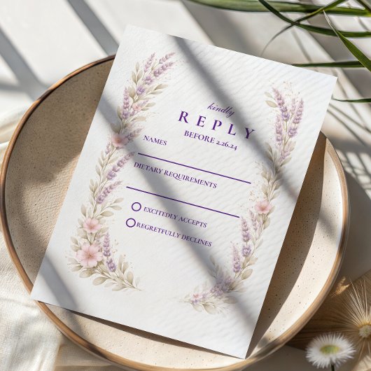 Elegante Lavendelweide Bruiloft RSVP Kaartje