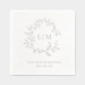 Elegante Leafy Crest Monogrammed Wedding Zilver Folie Servetten (Voorkant)