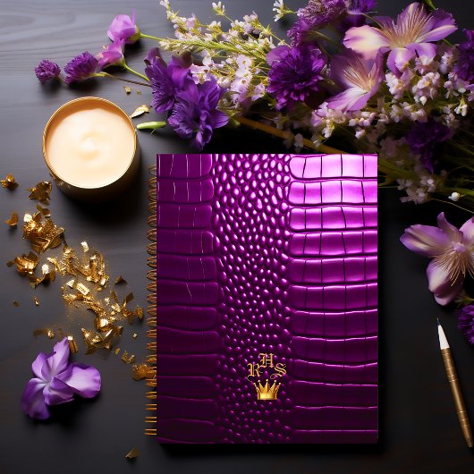 Elegante levendige Paarse nep krokodil monogram Planner