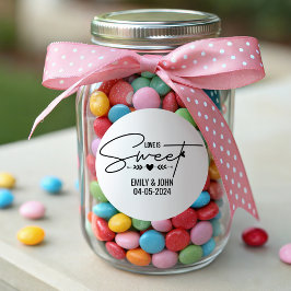 Elegante liefde is zoete hart kalligrafie bruiloft ronde sticker