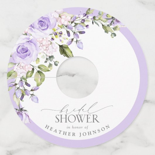 Elegante Lila Lavendel Bloemachtige Bruidsdouche Wijnglaslabel (Achterkant)