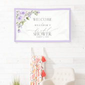 Elegante lila lavendel bloemenshowers verwelkomen spandoek (Insitu)