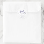 Elegante lint romantische trouwdag ronde sticker (Tas)