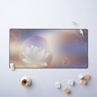 Elegante Lotus Bloom Desk Mat