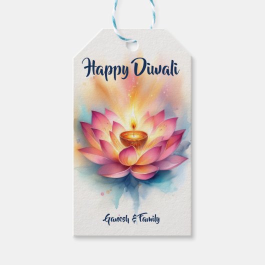 Elegante Lotus en Diya Diwali Cadeaulabel (Voorkant)