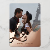 Elegante Love Script Overlay Save the Date 2 Foto Folie Uitnodiging (Voorkant)