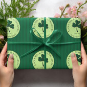 Elegante Lucky Bride en Groom Green Stripes Clover Cadeaupapier