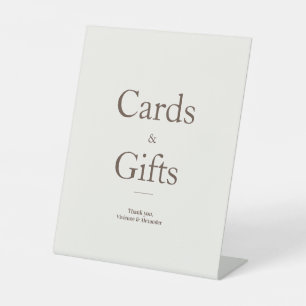Elegante luxe bruine minimalistische kaarten & cad reclamebord met voetstuk