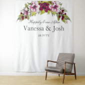 Elegante Magenta Witte Bloemen Groene Botanicals Wandkleed (In situ)