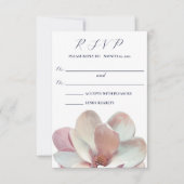Elegante Magnolia roze en witte bruiloft RSVP Kaartje (Voorkant)