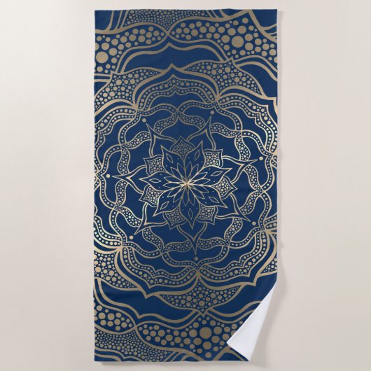 Elegante Mandala Kunst Boho Goud en Marineblauw Lu Strandlaken (Voorkant)