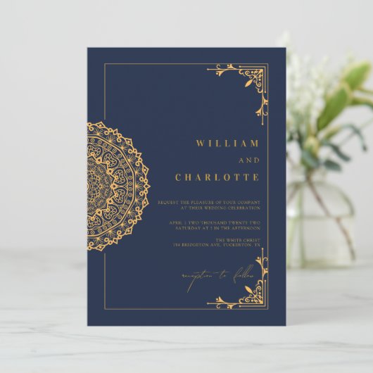 Elegante Mandala Navy en gouden bruiloft Kaart (Staand voorkant)