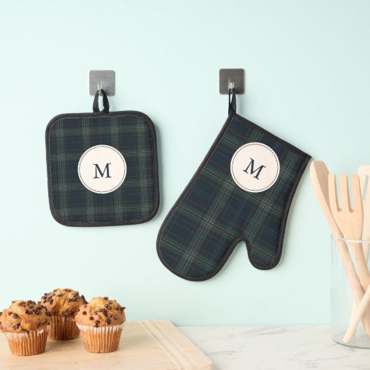 Elegante Marine Blauw en Groen Plakken Monogram Ovenwant & Pannenlap Set (Insitu(Ophanging))