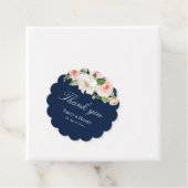 Elegante marine blauwe blos bloemenbruiloft bedankjes labels (In situ)