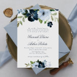elegante marine en lichtblauwe florale bruiloft kaart<br><div class="desc">Een blauw trouwthema met waterverf blauwe bloemen en bladeren. Een perfect ontwerp voor je winter- en lenteverbruiloft. U kunt de tekst en het kleurendetail op deze trouwuitnodiging personaliseren.</div>