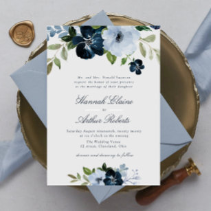 elegante marine en lichtblauwe florale bruiloft kaart