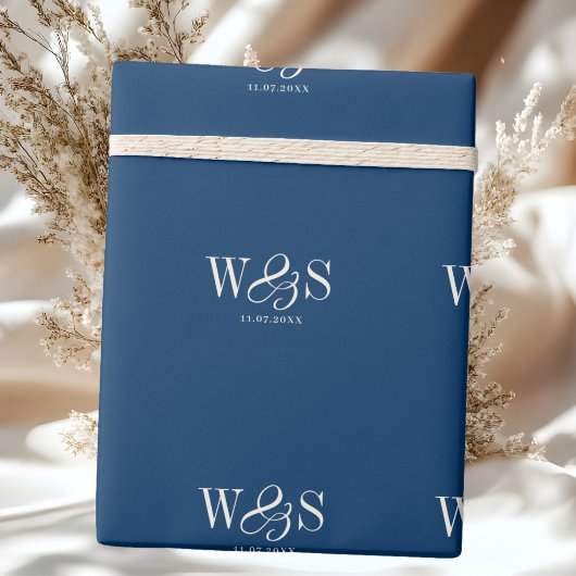 Elegante marineblauw initiaal bruidsparen cadeaupapier