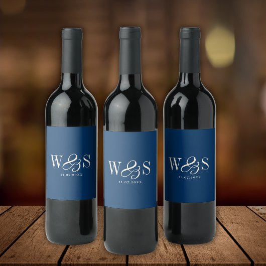 Elegante marineblauw initiaal bruidsparen wijn etiket