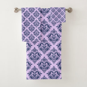 Elegante marineblauwe  damast op lavendel bad handdoek