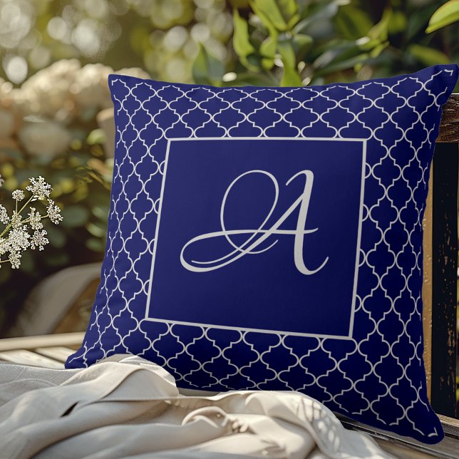 Elegante marineblauwe Marokkaanse damast monogram Kussen (Creator heeft geüpload)