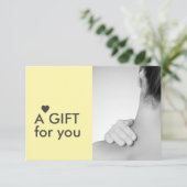 Elegante massagetherapeut foto geel grijs hart  (Staand voorkant)