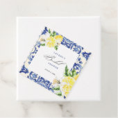 Elegante mediterrane citroen bloemige bruidsborrel bedankjes labels (In situ)