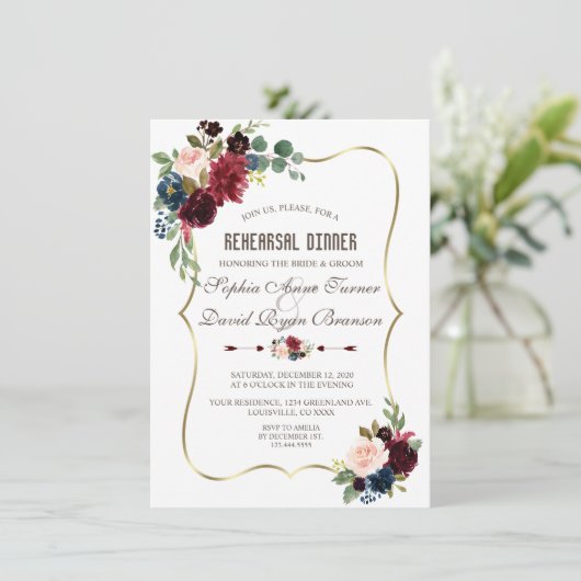 Elegante Merlot Navy Blauwe Bloemenoefenavondmaal Kaart (Staand voorkant)