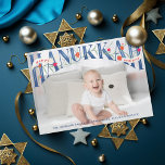 Elegante met de hand geletterde Happy Chanoeka-fot Bedankkaart<br><div class="desc">Elegant hand lettered serif "hanukkah" met granaatappels en bloemen met "Happy" en "met liefde" in konijnen. Originele afbeelding van Becky Nimoy. Foto met dank aan unsplash</div>