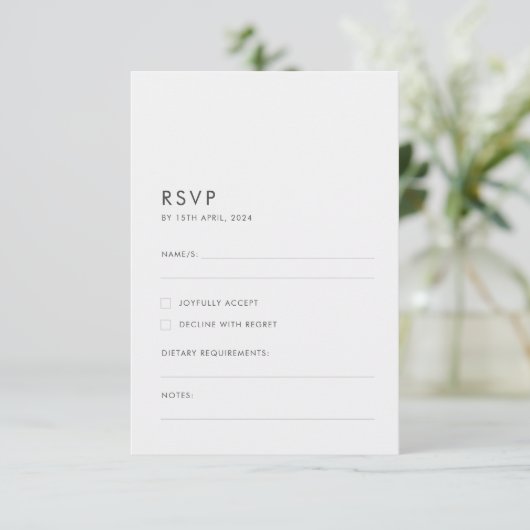 Elegante minimale eucalyptus groen bruiloft RSVP kaartje (Staand voorkant)