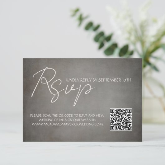 Elegante Minimale QR Code Bruiloft RSVP Response K (Staand voorkant)