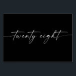 Elegante minimale script tafelkaarten nummer 28 kaart<br><div class="desc">Dit ontwerp voor tafelkaarten heeft een elegant minimaal script-lettertype. Klik op de "Klik om verder aan te passen" knop om de tekstkleur en achtergrondkleur van het script aan te passen. Bekijk de hele collectie voor meer bijpassende items!</div>