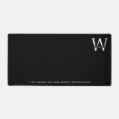 Elegante Minimale Zwart-wit Monogram Naam Bureaumat (Voorkant)