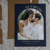 Elegante minimalistische boog marineblauw ontwikke folie uitnodiging