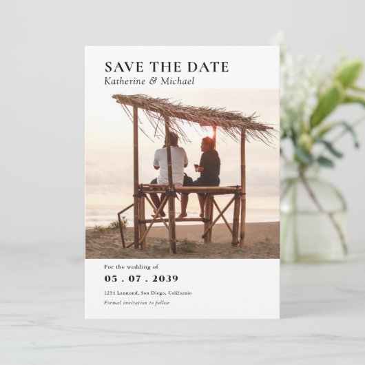 Elegante minimalistische één foto QR code bruiloft Save The Date (Staand voorkant)