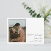 Elegante minimalistische eenvoudige fotobruiloft kaart (Staand voorkant)