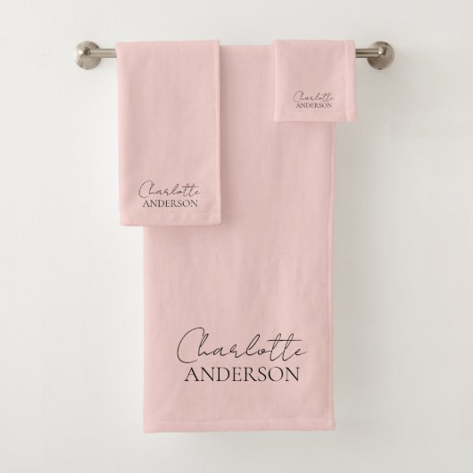 Elegante minimalistische eenvoudige naam Blush Pin Bad Handdoek (Insitu)