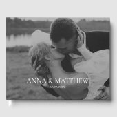 Elegante minimalistische foto zwart-wit bruiloft gastenboek (Voorkant)