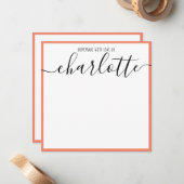 Elegante minimalistische koraal strips zwart scrip notitiekaartje (Voorkant / Achterkant in situ)