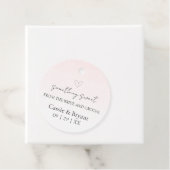 Elegante minimalistische moderne romantische blush bedankjes labels (In situ)