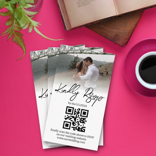 Elegante minimalistische RSVP QR-code trouwfoto Informatiekaartje