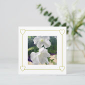 Elegante minimalistische witte en gouden trouwfoto aankondiging (Staand voorkant)