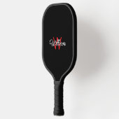 Elegante Minimalistische Zwarte Rode Monogram Pickleball Paddle (Links)